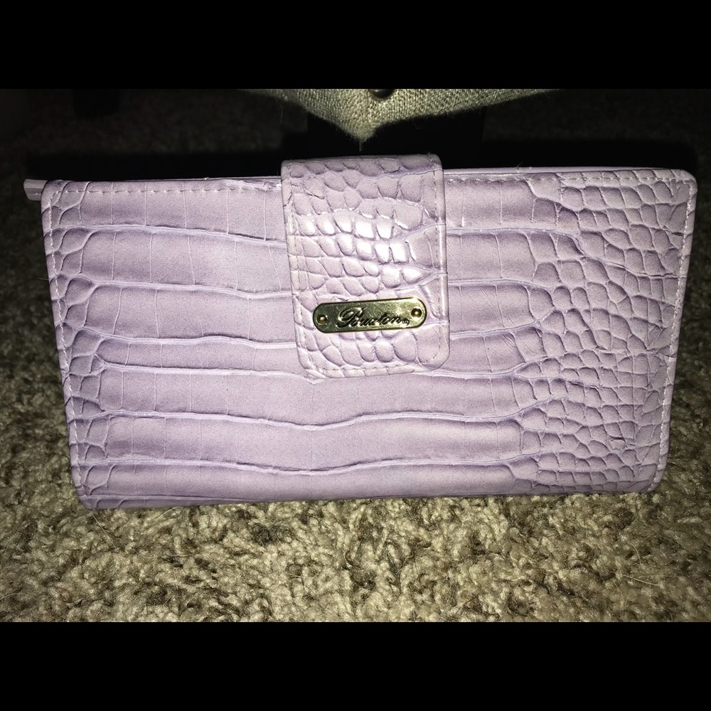 Buxton wallet